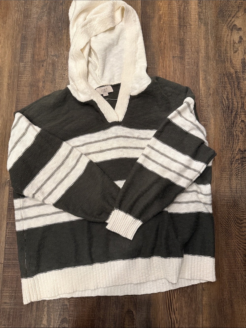 Loft army green and cream sweater